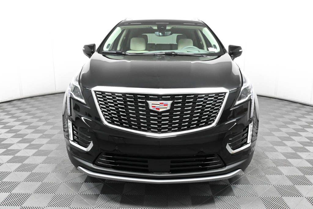 new 2025 Cadillac XT5 car, priced at $55,585