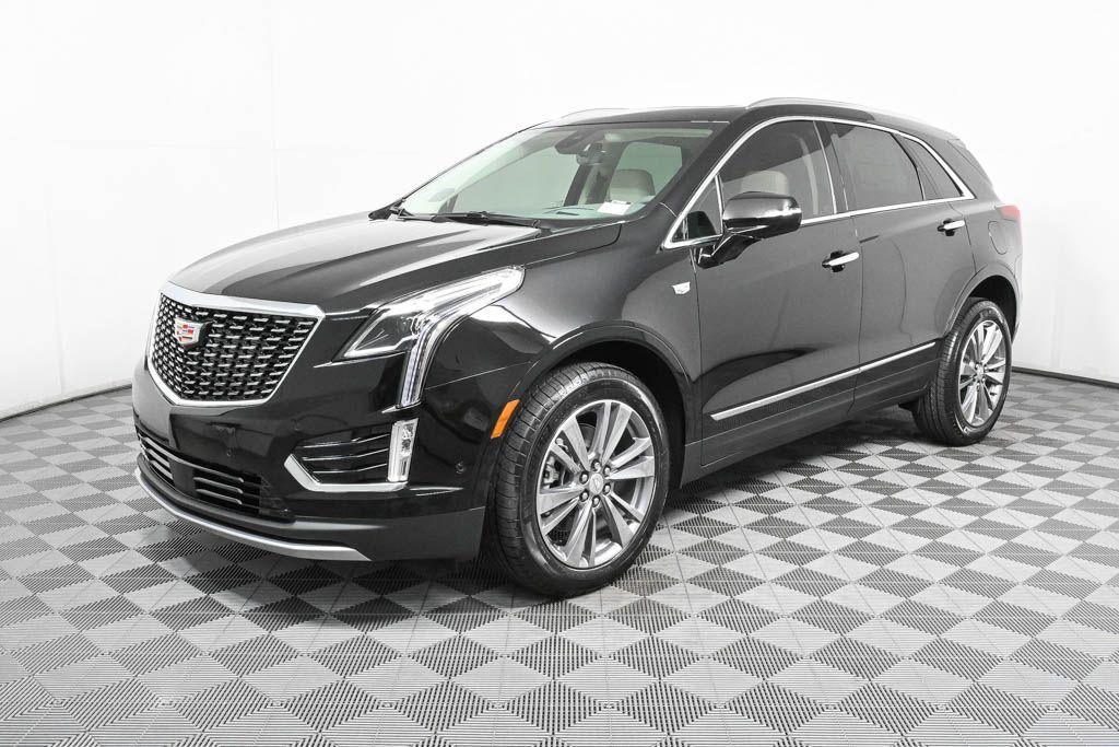 new 2025 Cadillac XT5 car, priced at $55,585