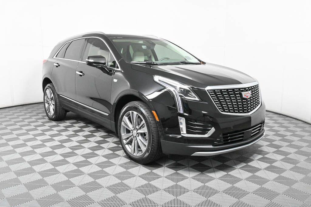 new 2025 Cadillac XT5 car, priced at $55,585