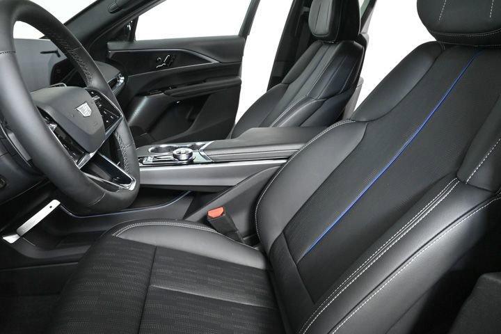 new 2025 Cadillac LYRIQ car, priced at $59,990