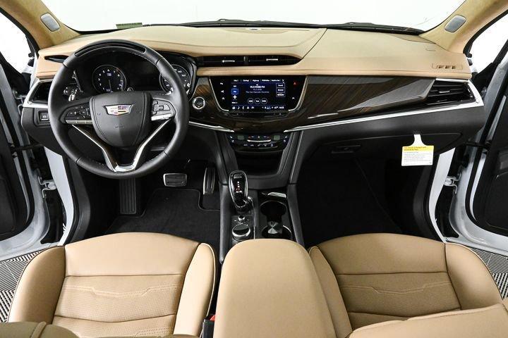 new 2025 Cadillac XT6 car, priced at $72,015