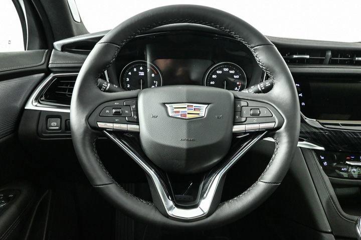 new 2025 Cadillac XT6 car, priced at $60,690