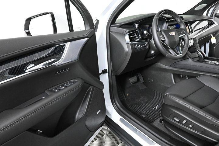 new 2025 Cadillac XT6 car, priced at $66,010