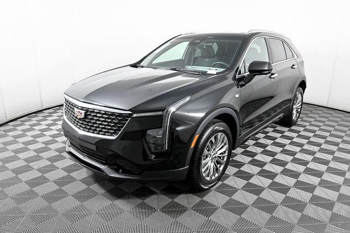 new 2025 Cadillac XT4 car, priced at $44,015
