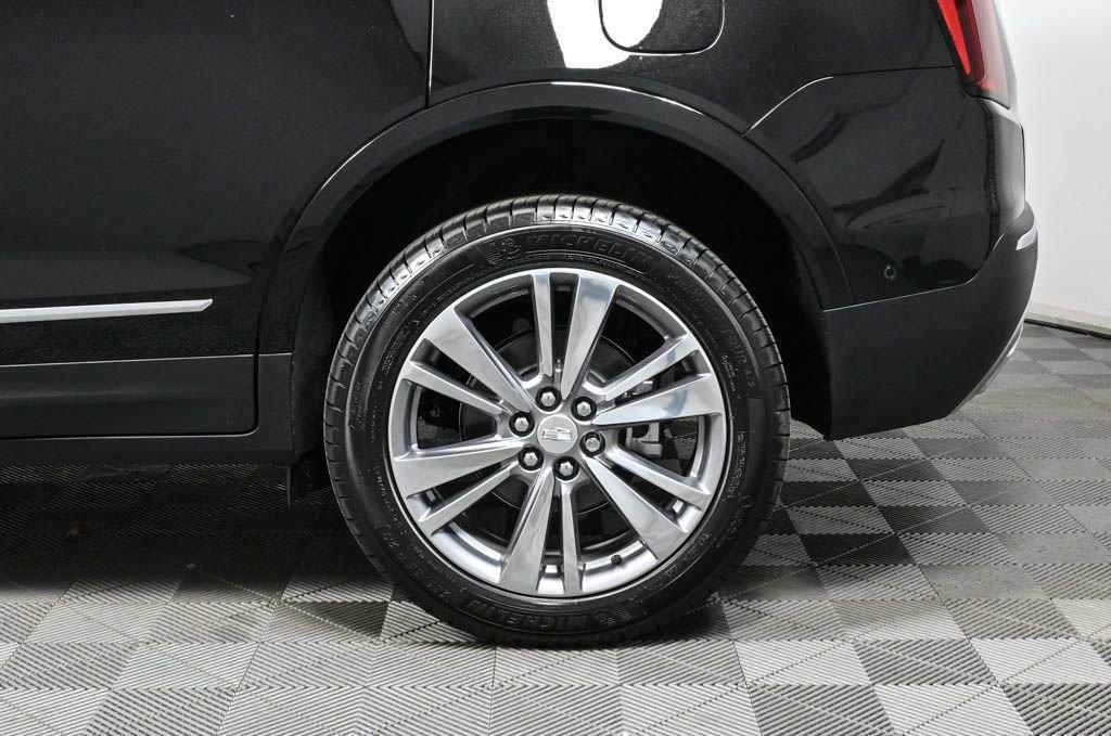 new 2024 Cadillac XT5 car, priced at $55,990