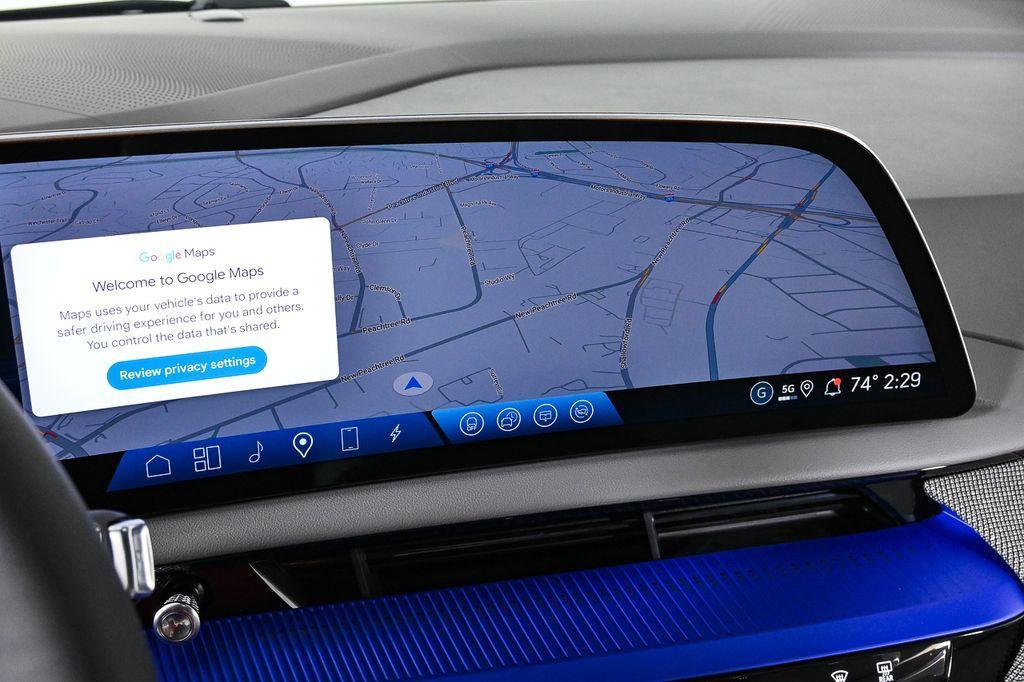 new 2025 Cadillac OPTIQ car, priced at $55,615