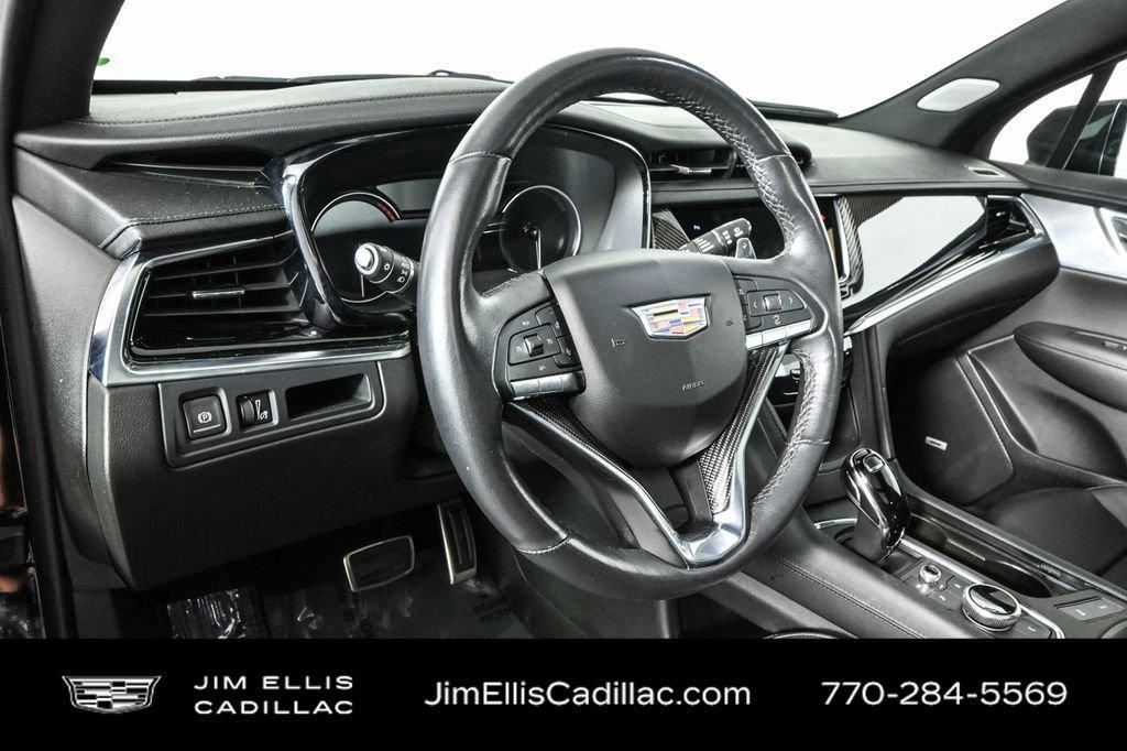 used 2024 Cadillac XT6 car, priced at $48,488