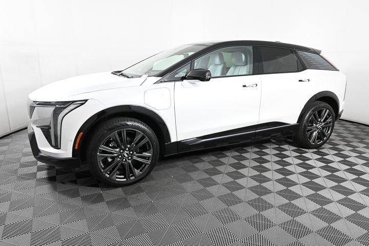 new 2025 Cadillac OPTIQ car, priced at $59,615