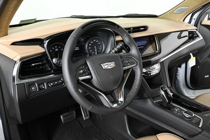 new 2025 Cadillac XT6 car, priced at $77,160