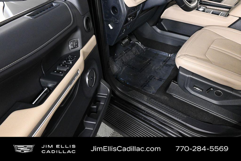 used 2024 Ford Expedition car, priced at $54,929