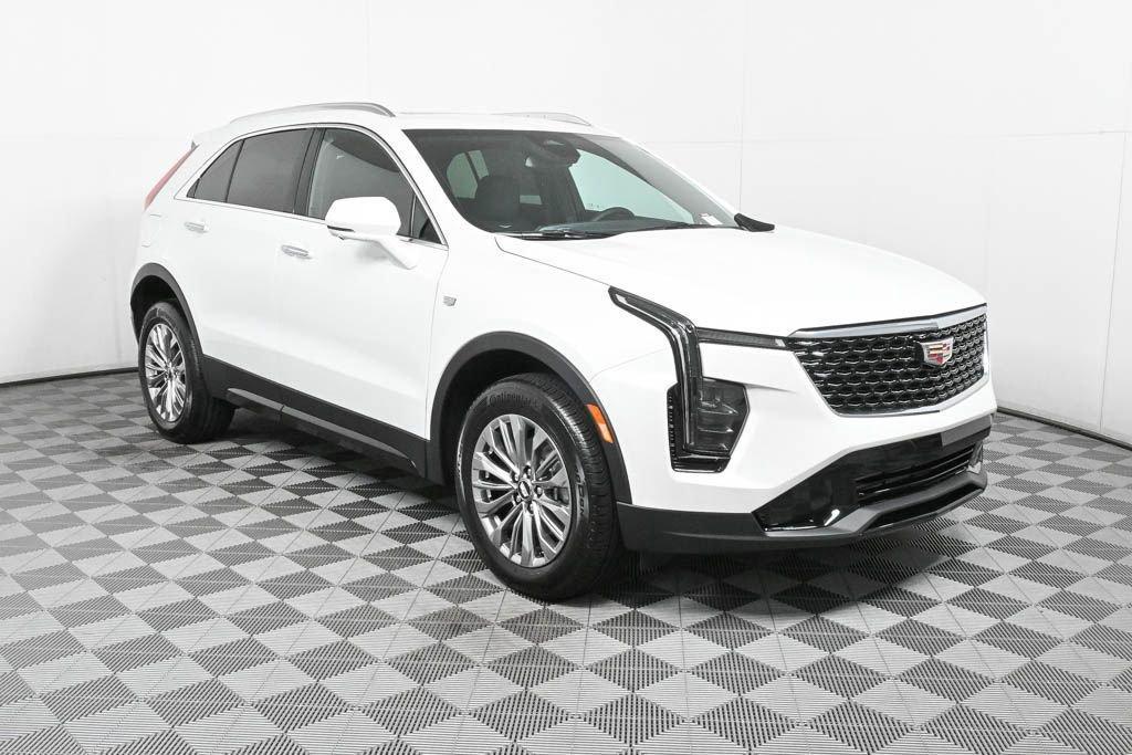 new 2025 Cadillac XT4 car, priced at $43,615