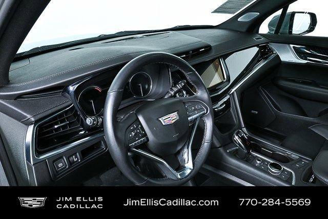 used 2025 Cadillac XT6 car, priced at $45,677