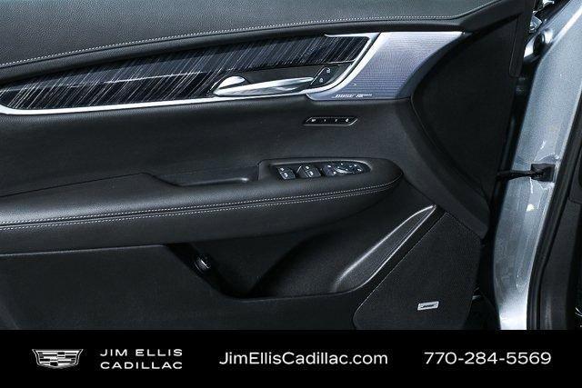 used 2025 Cadillac XT6 car, priced at $45,677