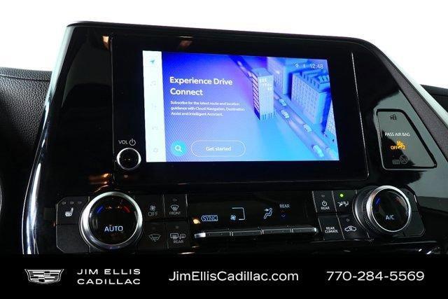 used 2024 Toyota Highlander car, priced at $39,500