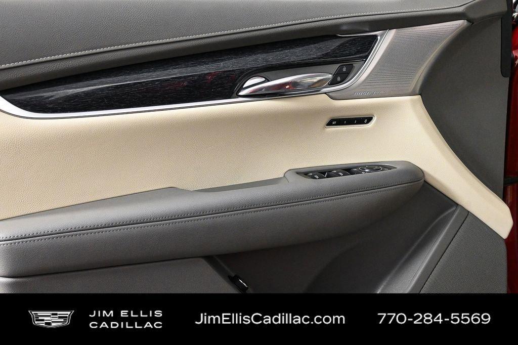 used 2022 Cadillac XT6 car, priced at $34,488