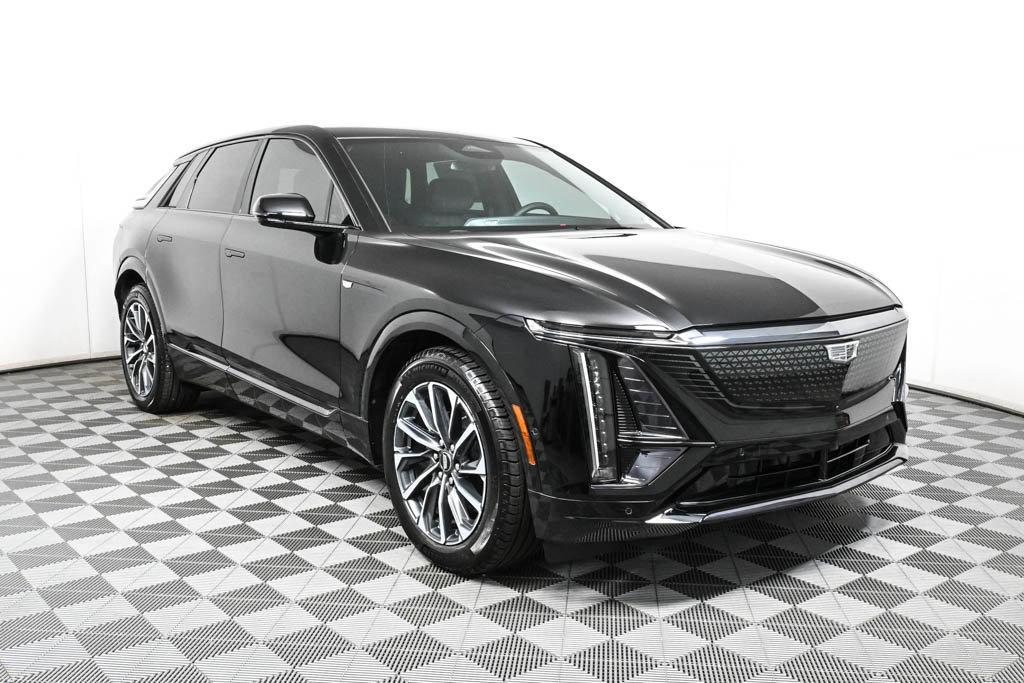 new 2024 Cadillac LYRIQ car