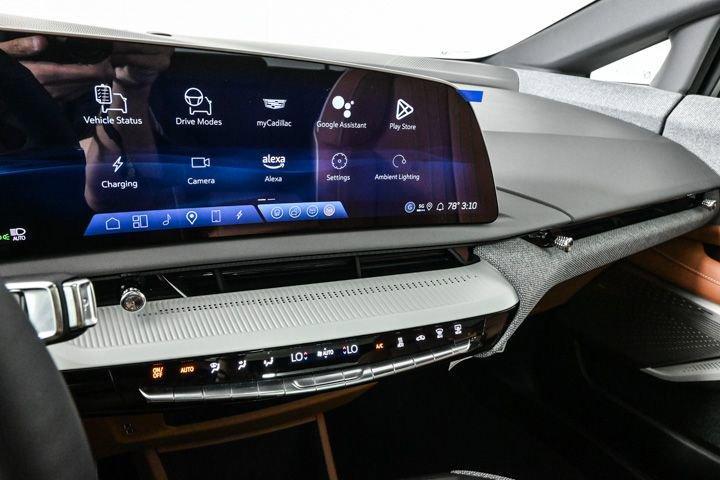 new 2025 Cadillac OPTIQ car, priced at $62,020