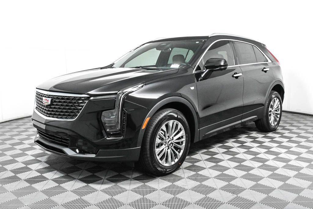 new 2025 Cadillac XT4 car, priced at $39,910