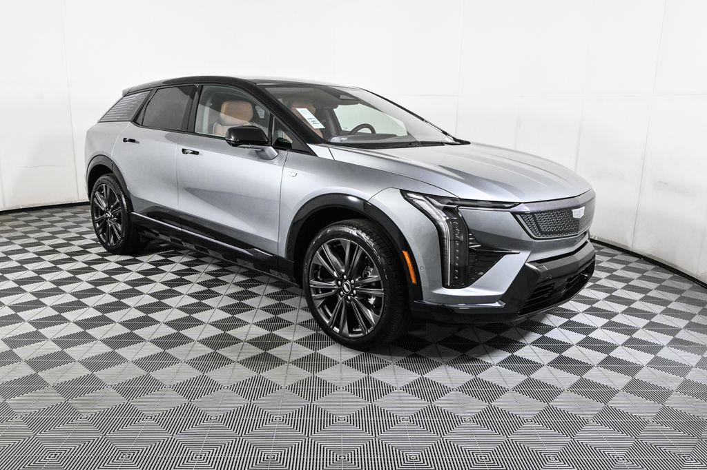 new 2025 Cadillac OPTIQ car, priced at $60,115