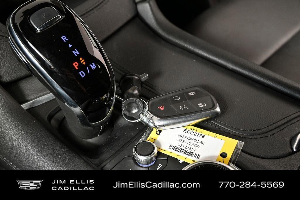 used 2025 Cadillac XT5 car, priced at $43,530