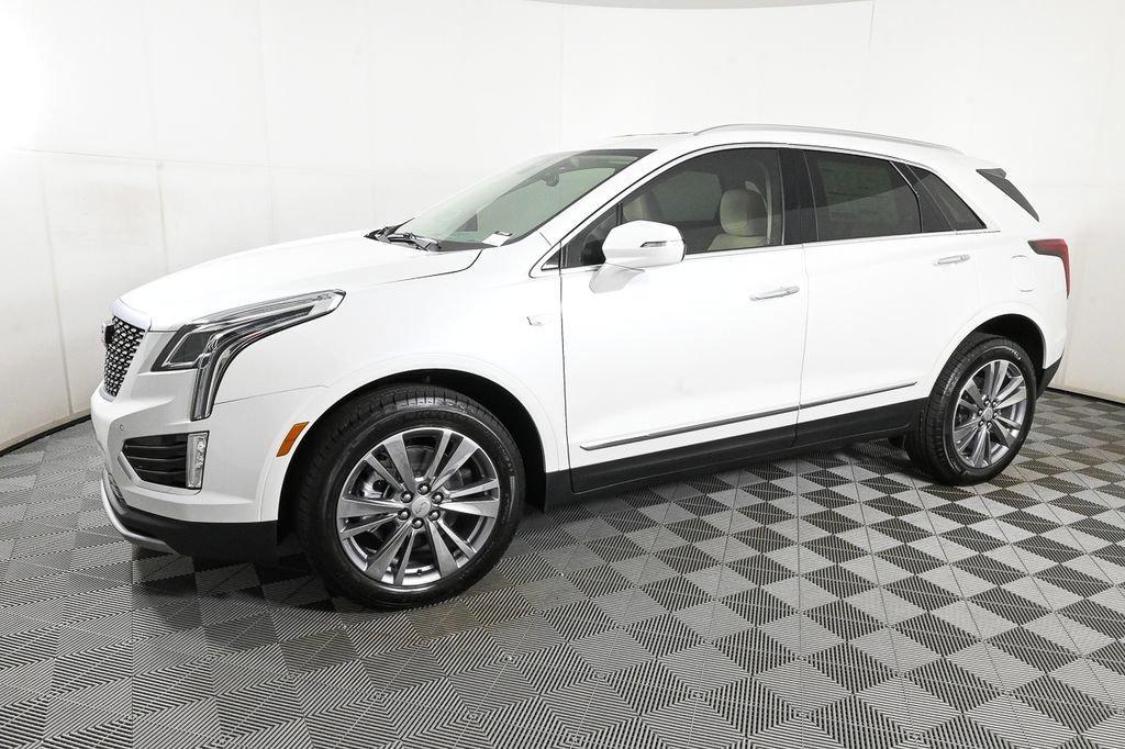 new 2025 Cadillac XT5 car, priced at $52,850