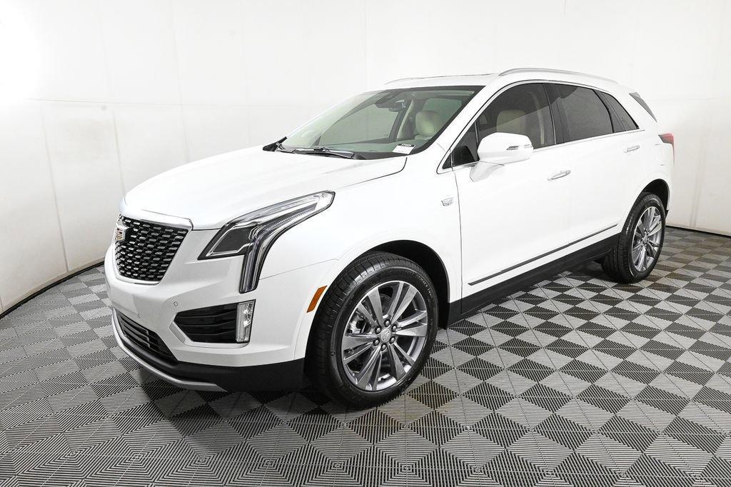 new 2025 Cadillac XT5 car, priced at $52,850