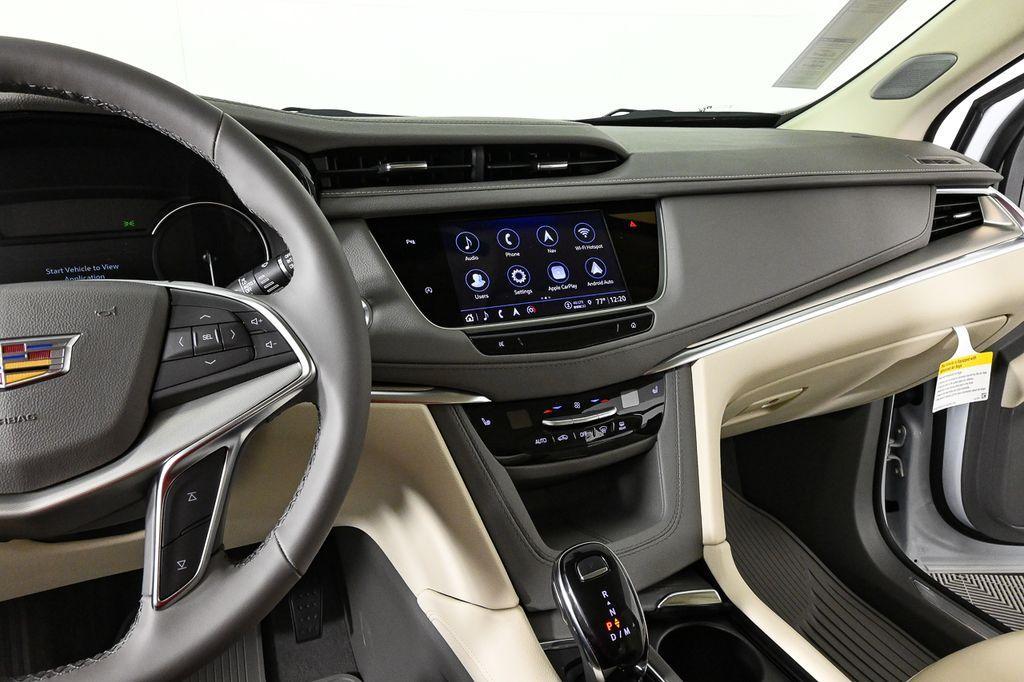 new 2025 Cadillac XT5 car, priced at $52,850