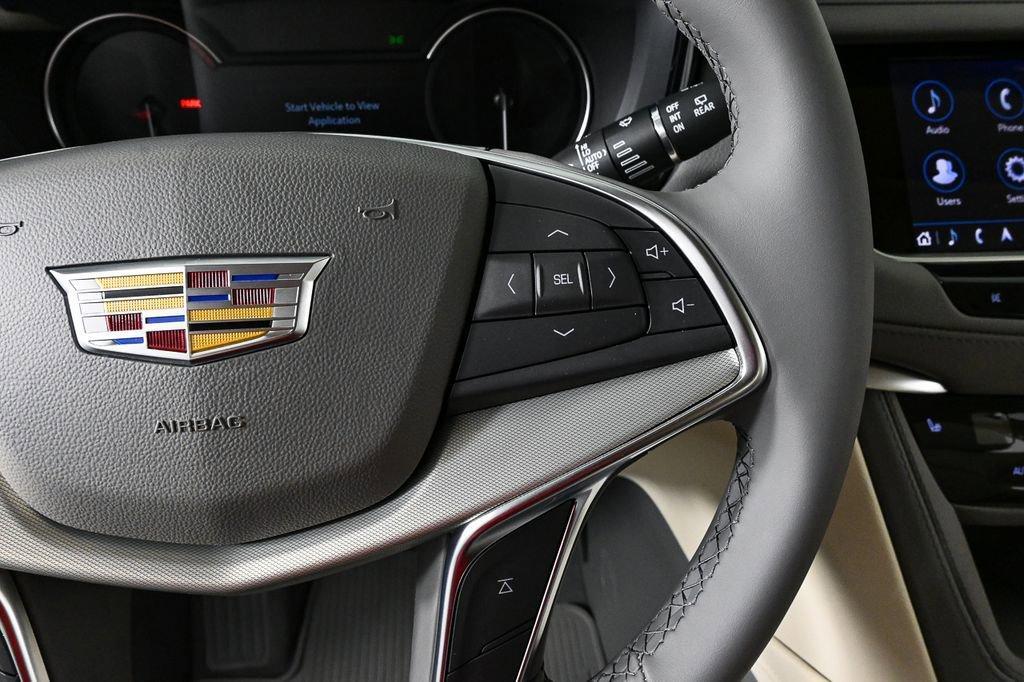 new 2025 Cadillac XT5 car, priced at $52,850