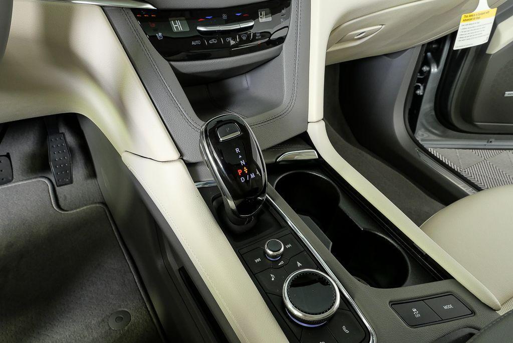 new 2026 Cadillac XT5 car, priced at $59,470