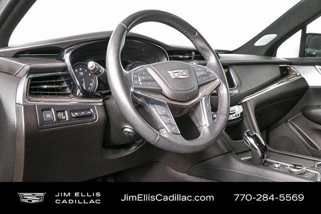 used 2022 Cadillac XT5 car, priced at $38,900