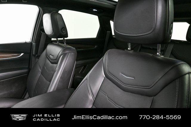 used 2022 Cadillac XT5 car, priced at $38,900