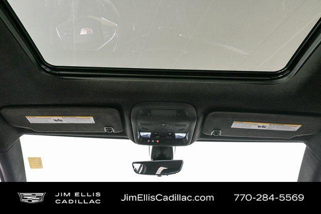 used 2022 Cadillac XT5 car, priced at $38,900