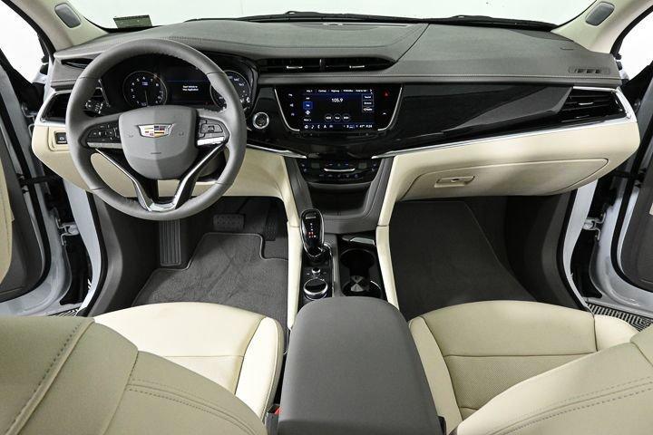 new 2025 Cadillac XT6 car, priced at $58,009