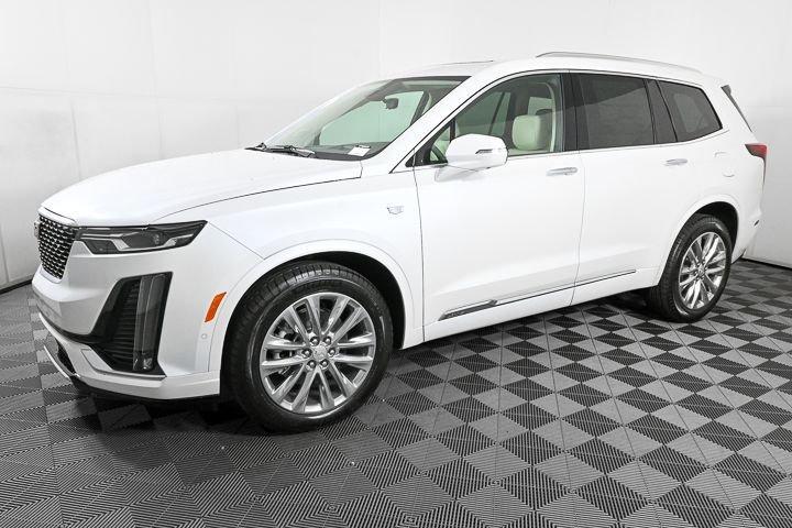 new 2025 Cadillac XT6 car, priced at $58,009