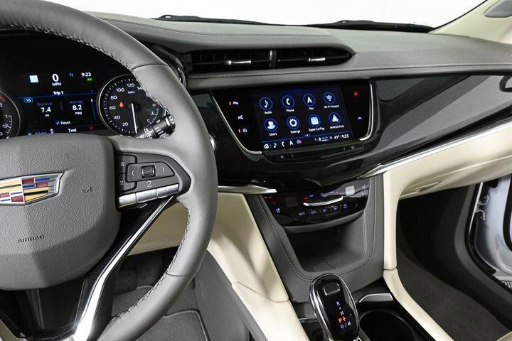 new 2025 Cadillac XT6 car, priced at $58,009
