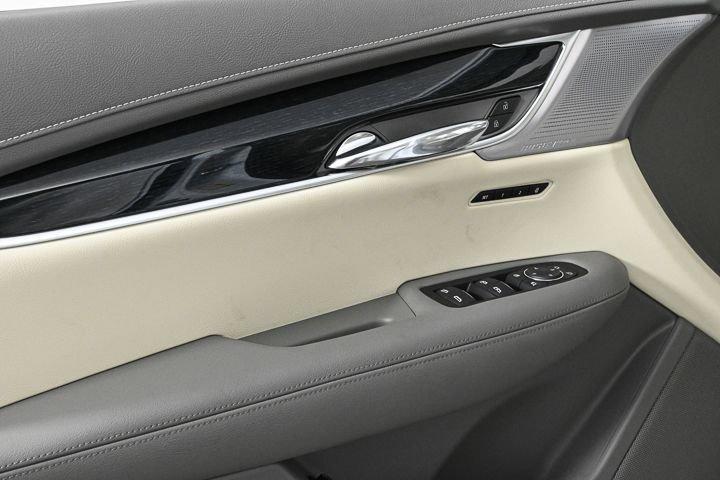 new 2025 Cadillac XT6 car, priced at $58,009
