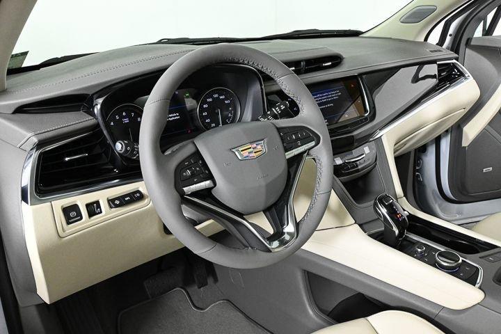 new 2025 Cadillac XT6 car, priced at $58,009