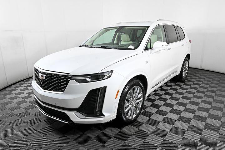 new 2025 Cadillac XT6 car, priced at $58,009