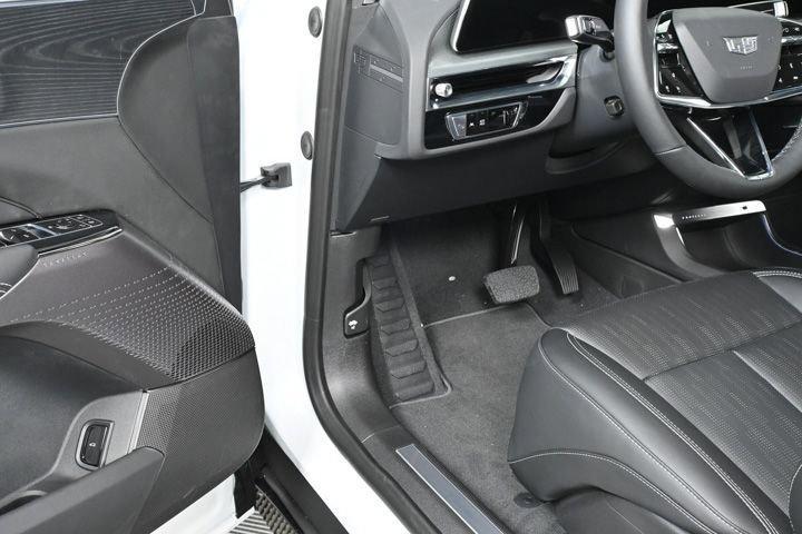 new 2025 Cadillac LYRIQ car, priced at $59,715