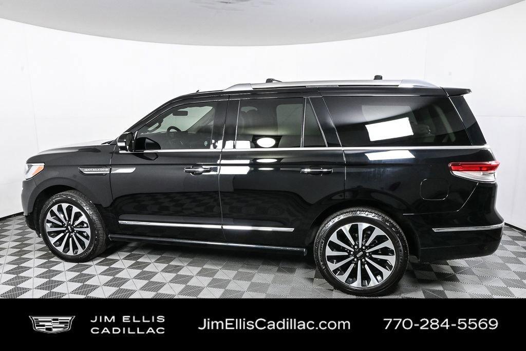 used 2022 Lincoln Navigator car, priced at $43,500