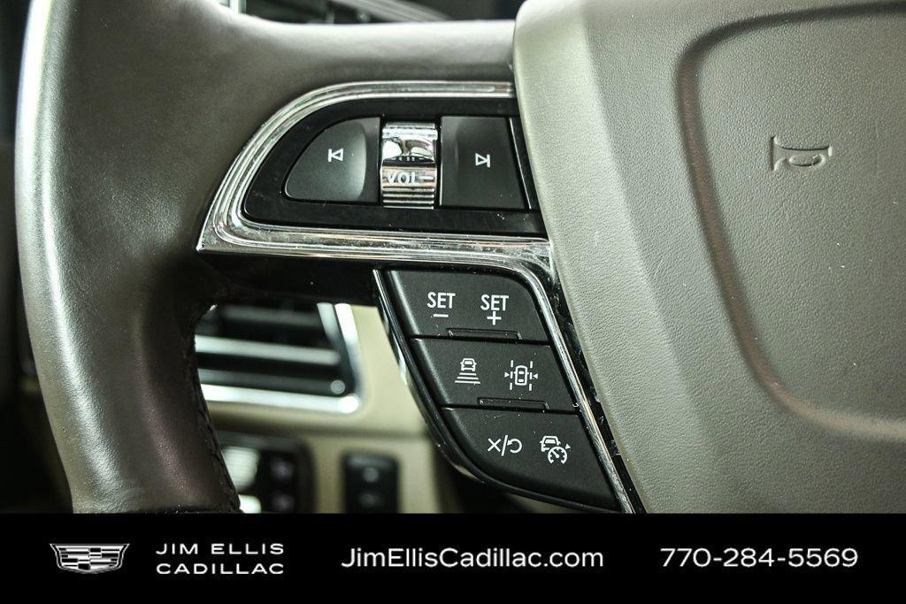 used 2022 Lincoln Navigator car, priced at $43,500