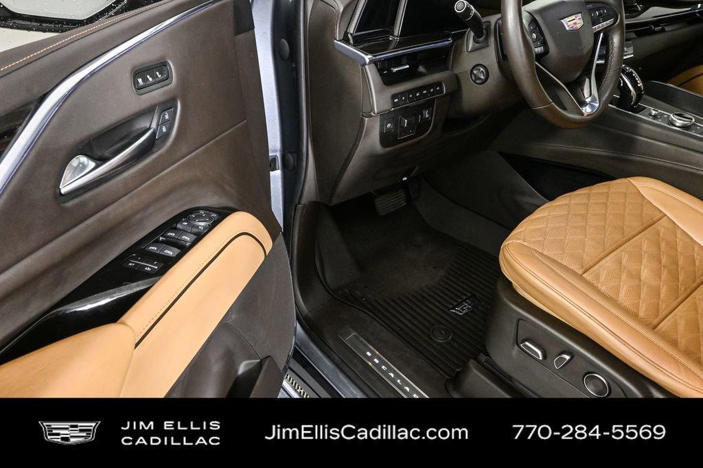 used 2021 Cadillac Escalade ESV car, priced at $65,669