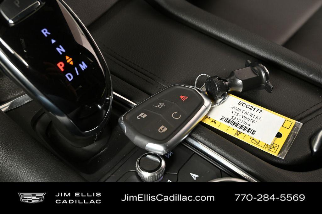 used 2025 Cadillac XT5 car, priced at $41,399