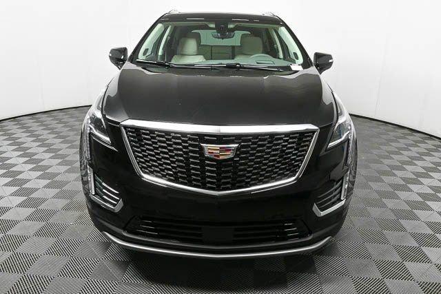new 2025 Cadillac XT5 car, priced at $58,190