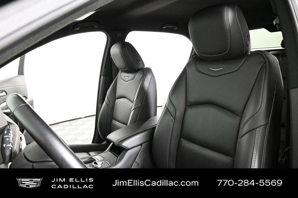 used 2025 Cadillac XT4 car, priced at $34,500