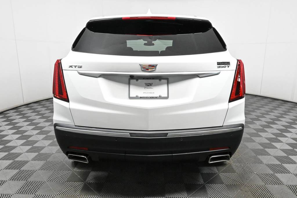 new 2024 Cadillac XT5 car, priced at $45,515