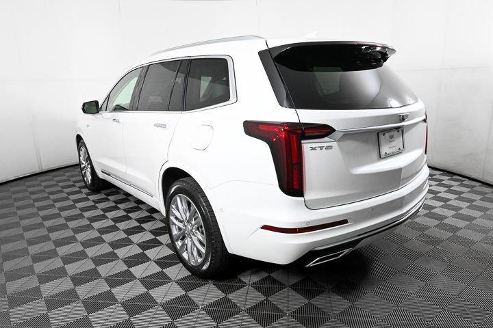 new 2025 Cadillac XT6 car, priced at $58,009