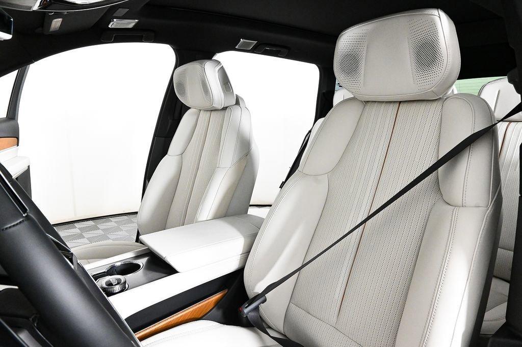 new 2026 Cadillac VISTIQ car, priced at $80,390