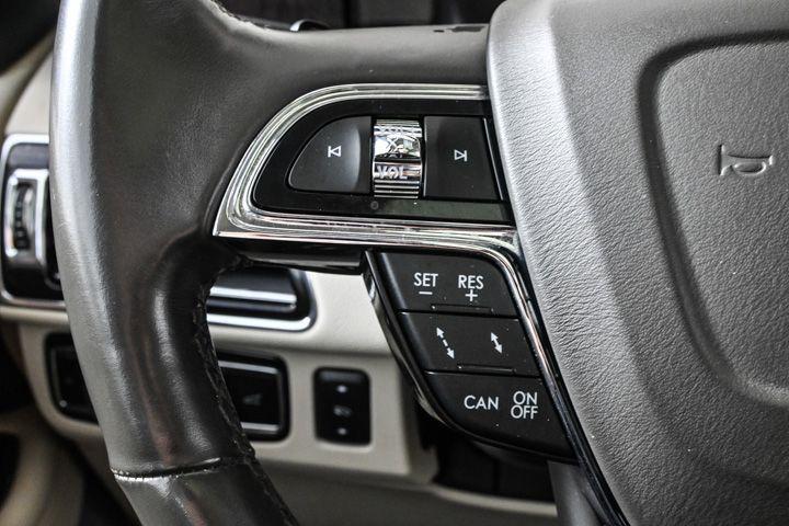 used 2019 Lincoln Navigator car, priced at $35,488