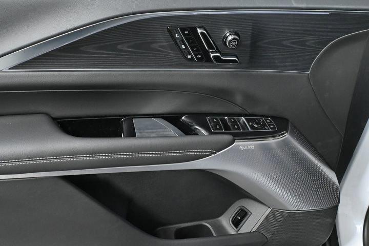 new 2025 Cadillac LYRIQ car, priced at $73,295